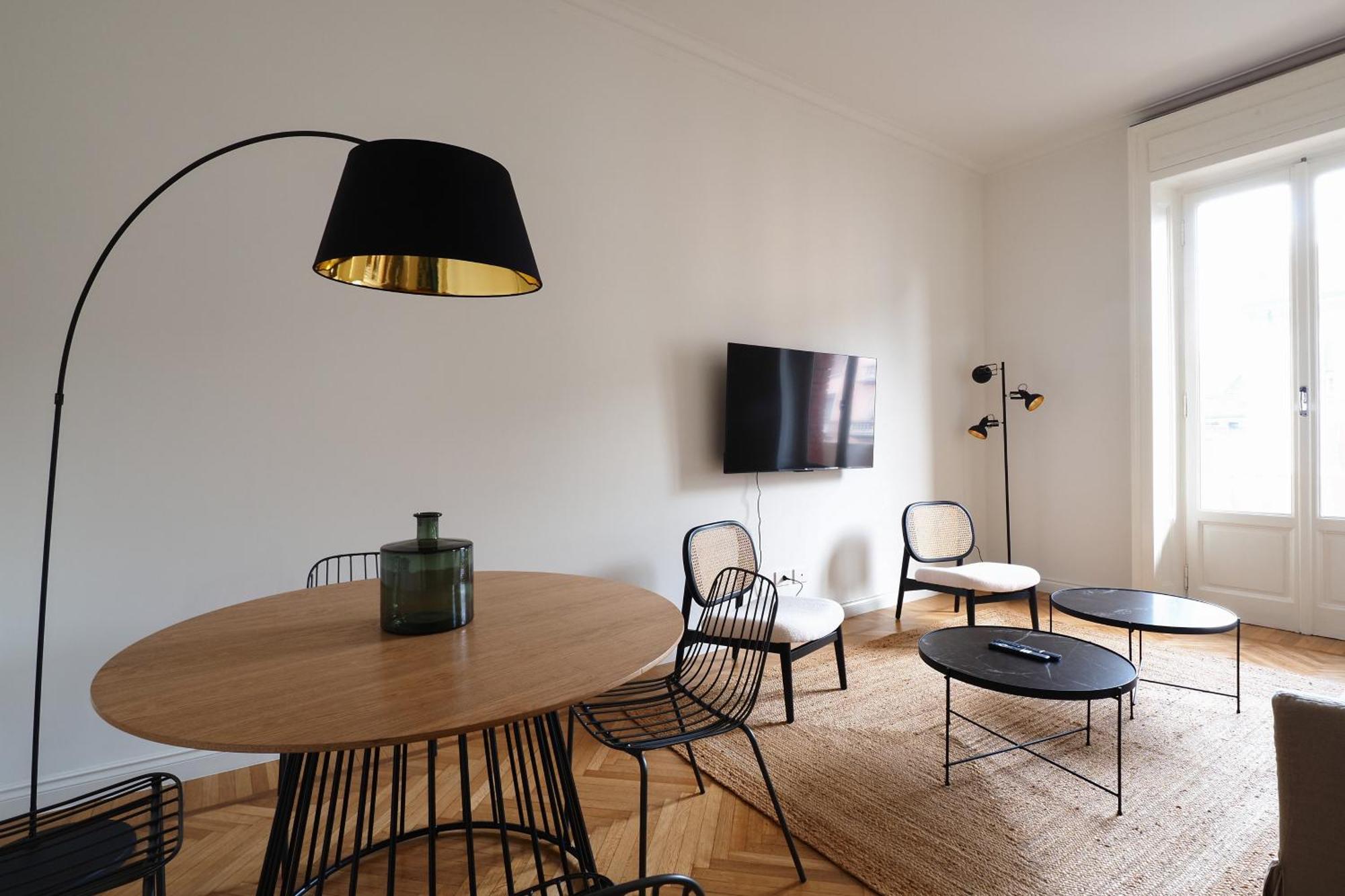 Adelaide Elegant Apartments มิลาน ภายนอก รูปภาพ
