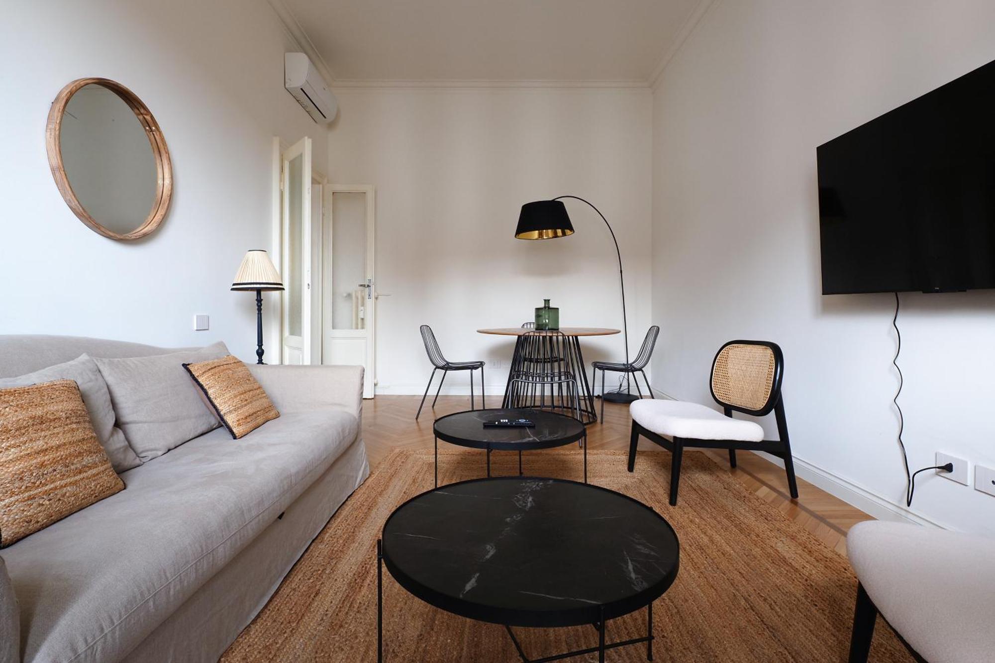 Adelaide Elegant Apartments มิลาน ภายนอก รูปภาพ